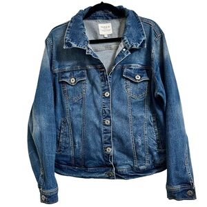 TORRID STRETCH TRUCKER JEAN DENIM JACKET 1X (14-16)